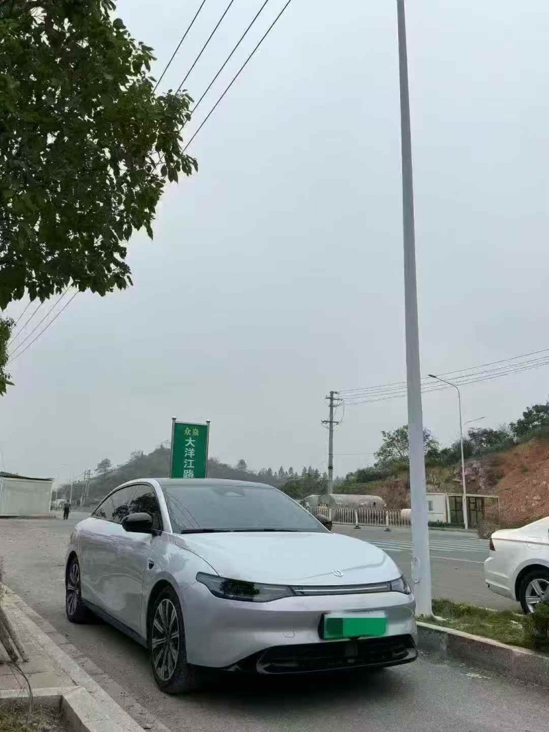 衡阳23年零跑汽车C012