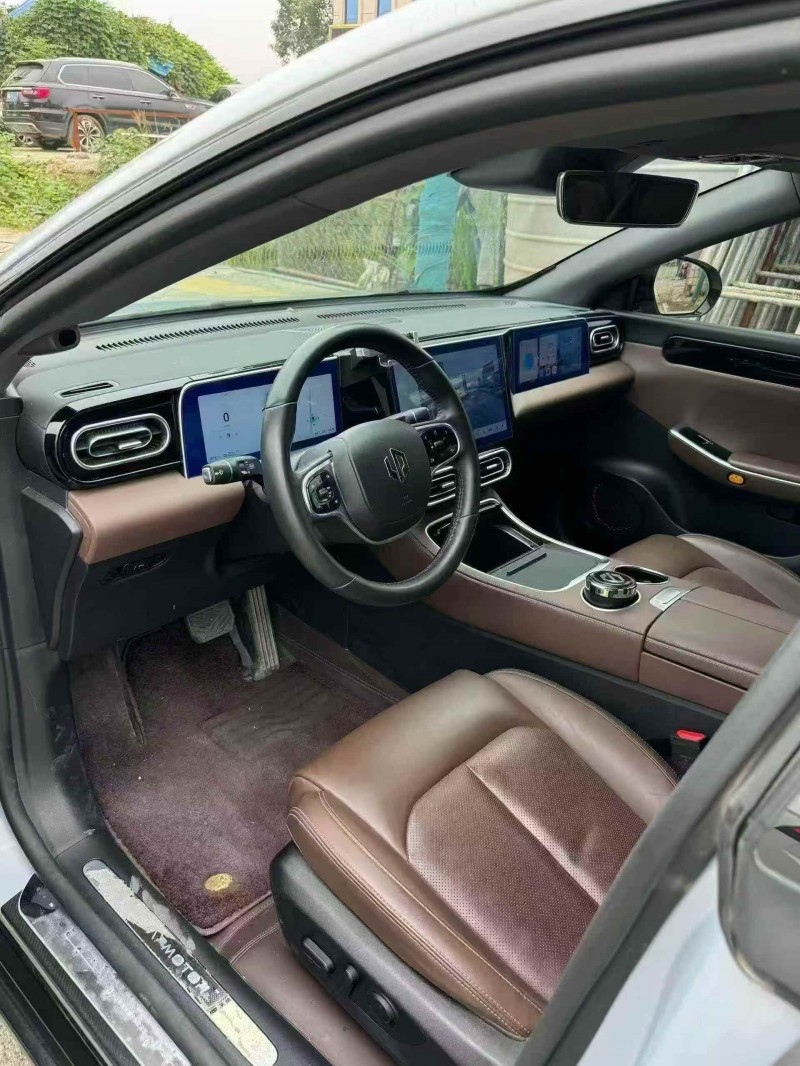 衡阳23年零跑汽车C014