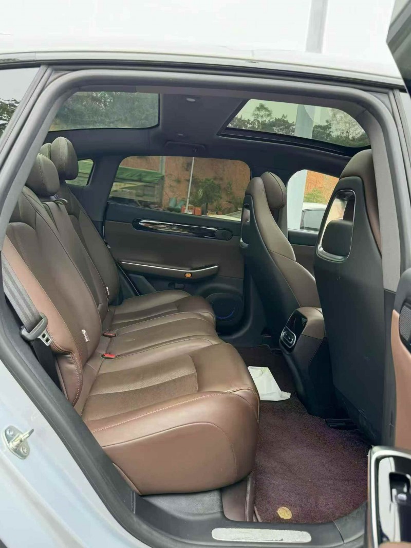 衡阳23年零跑汽车C016