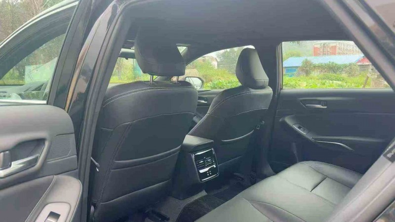 邵阳25年丰田亚洲龙4