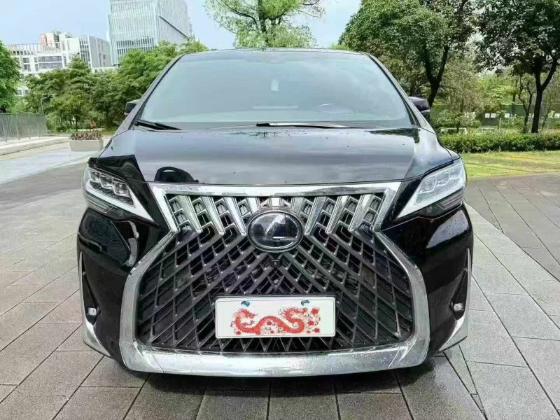 佛山21年雷克萨斯LM雷尔法1