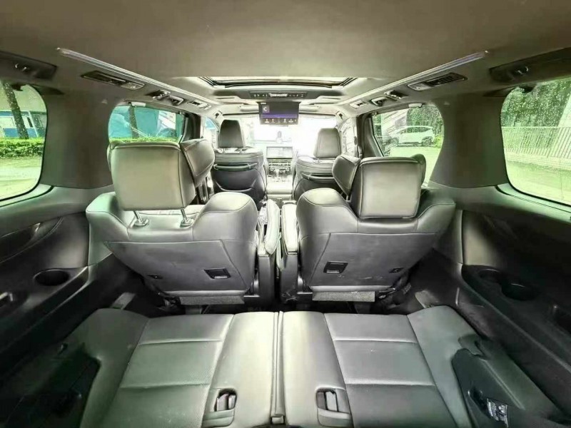 佛山21年雷克萨斯LM雷尔法5