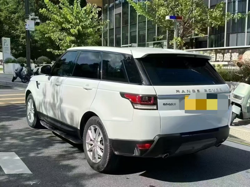 广州17年路虎揽胜运动7