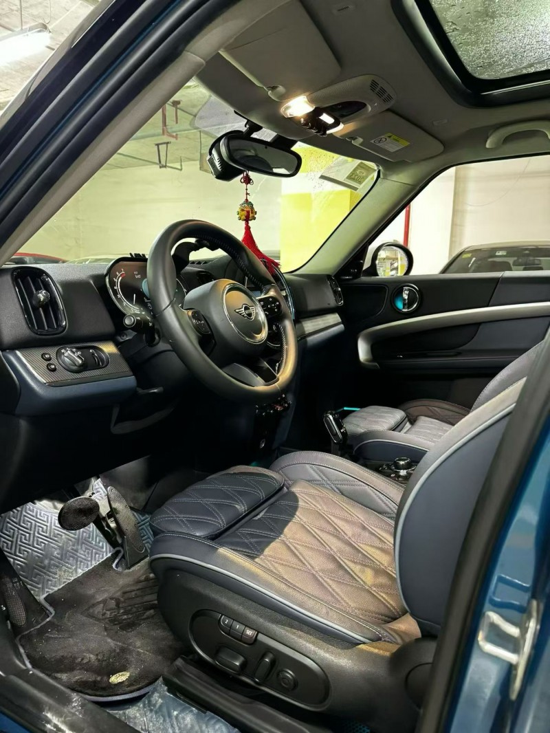 成都21年MINICOUNTRYMAN4
