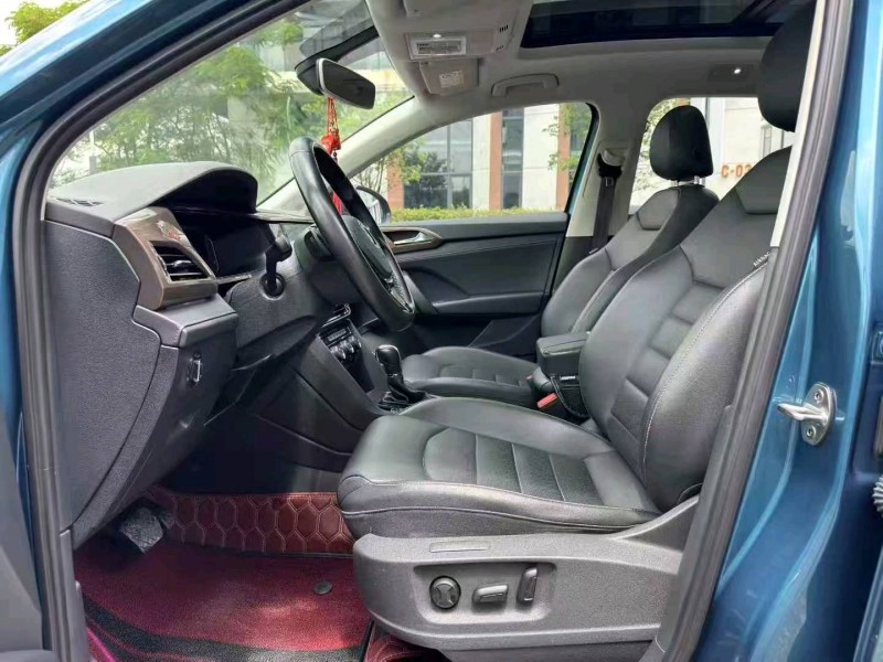 广州19年大众途岳5