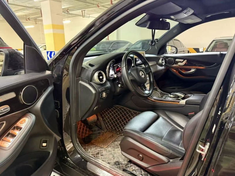 成都19年奔驰GLC4