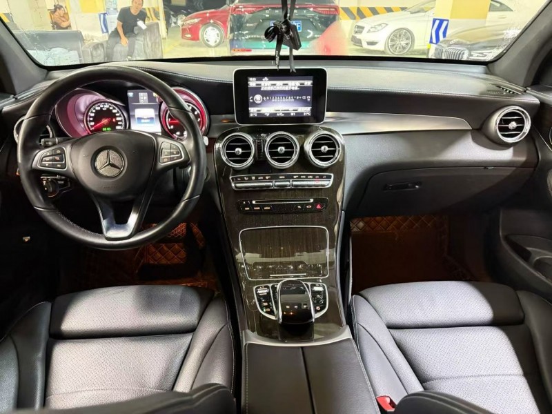 成都19年奔驰GLC8