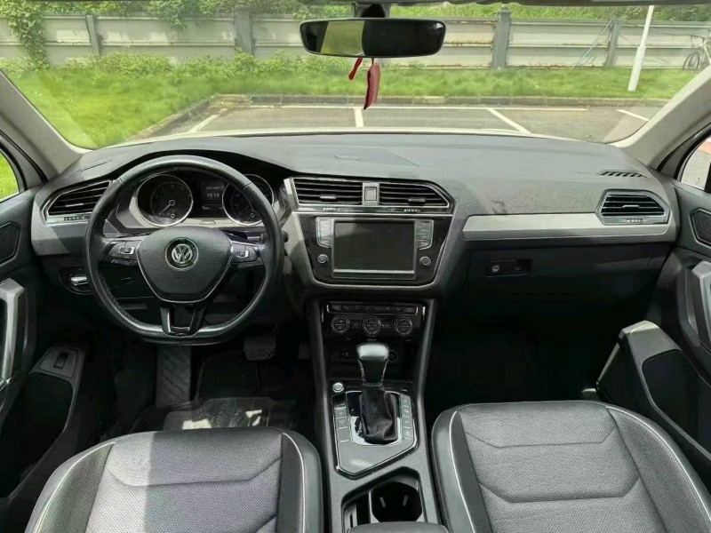 广州17年大众途观4