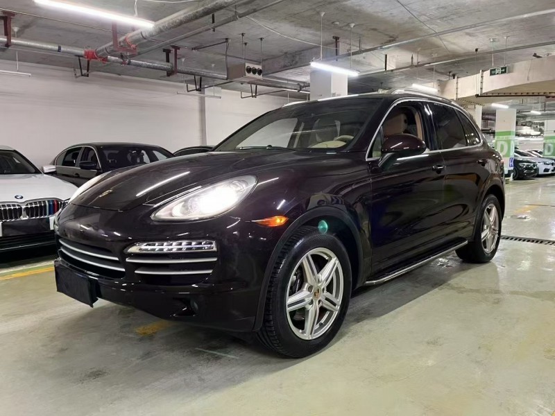 成都14年保时捷卡宴6