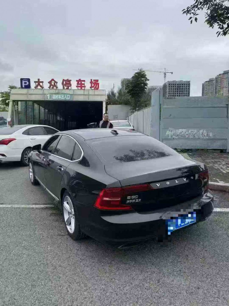 重庆18年沃尔沃S907