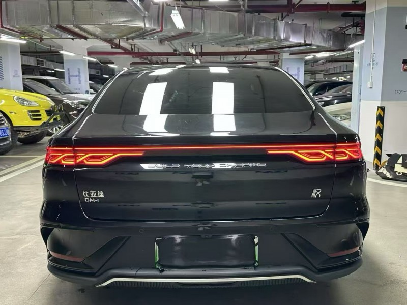 成都24年比亚迪汉8