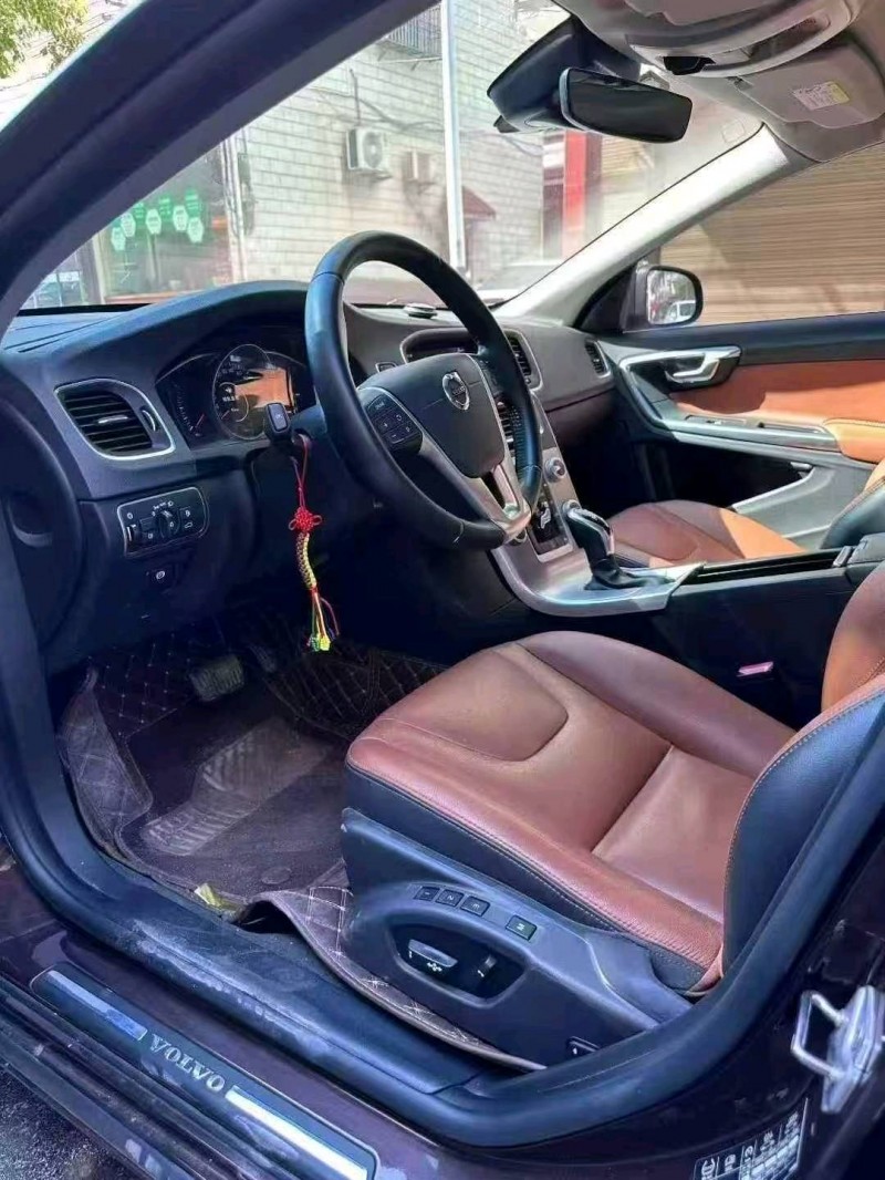 长沙19年沃尔沃S60L4