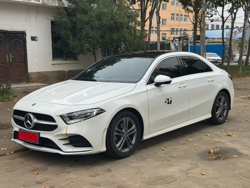 郑州22年奔驰A3