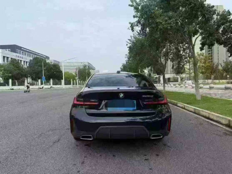 荆州24年宝马3系8