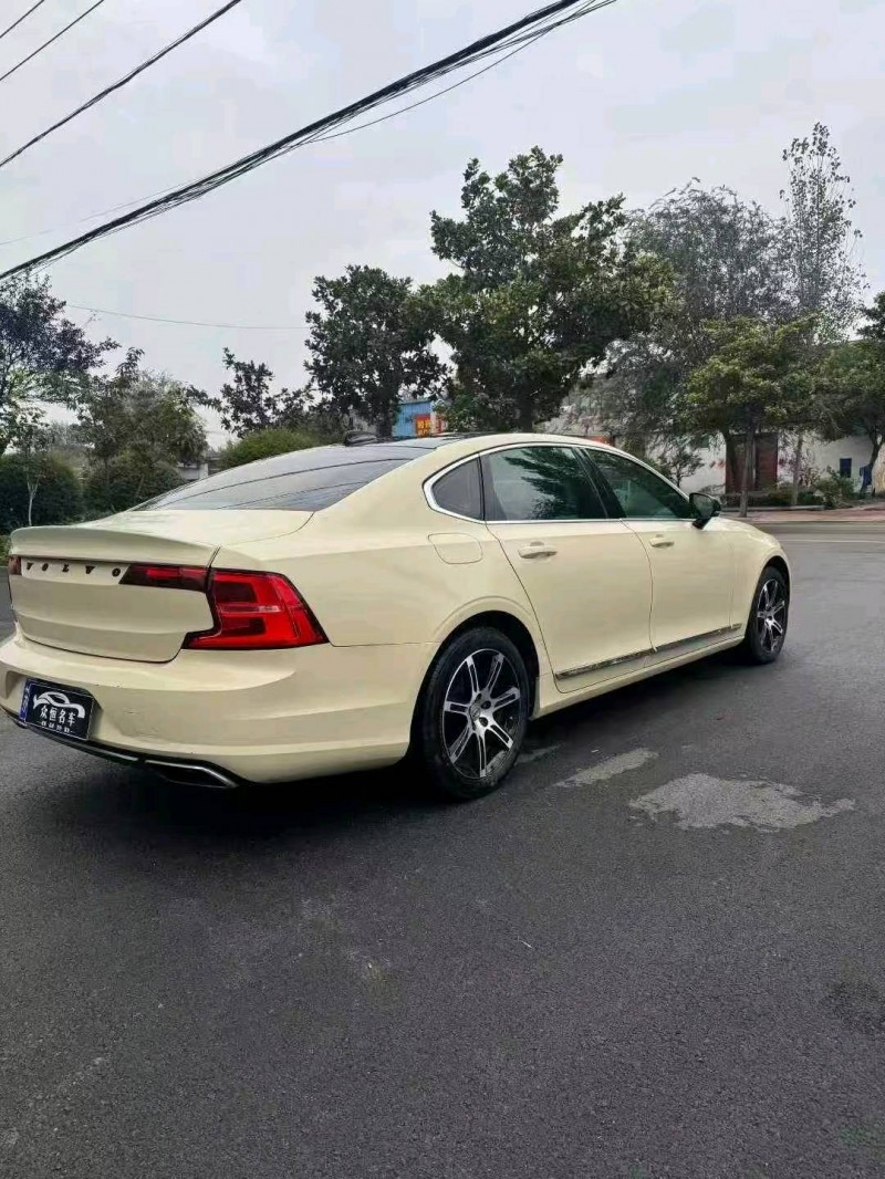 青岛17年沃尔沃S906