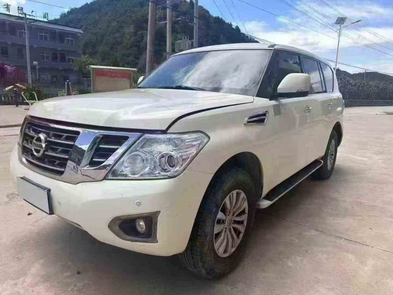 延安18年日产途乐3