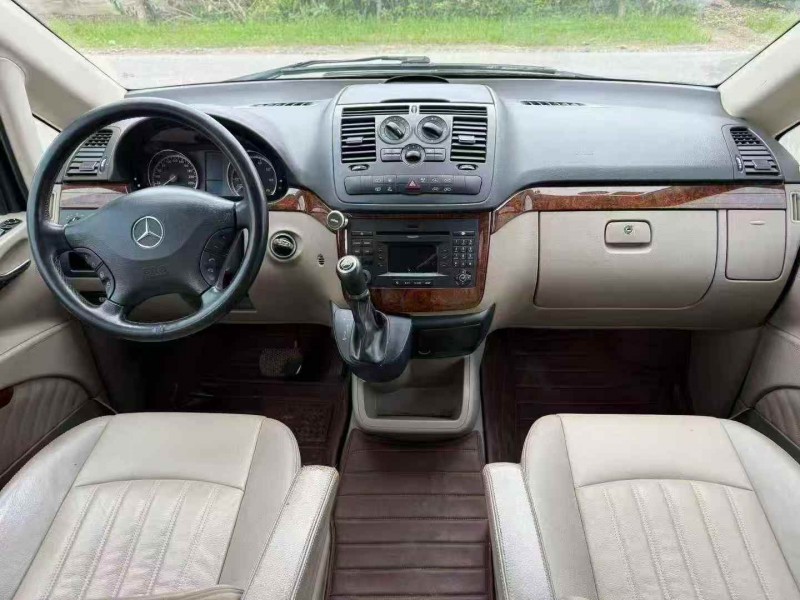 济宁15年奔驰唯雅诺6