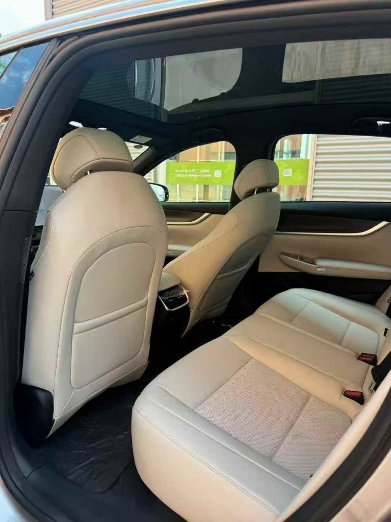 常州25年长安汽车启源4