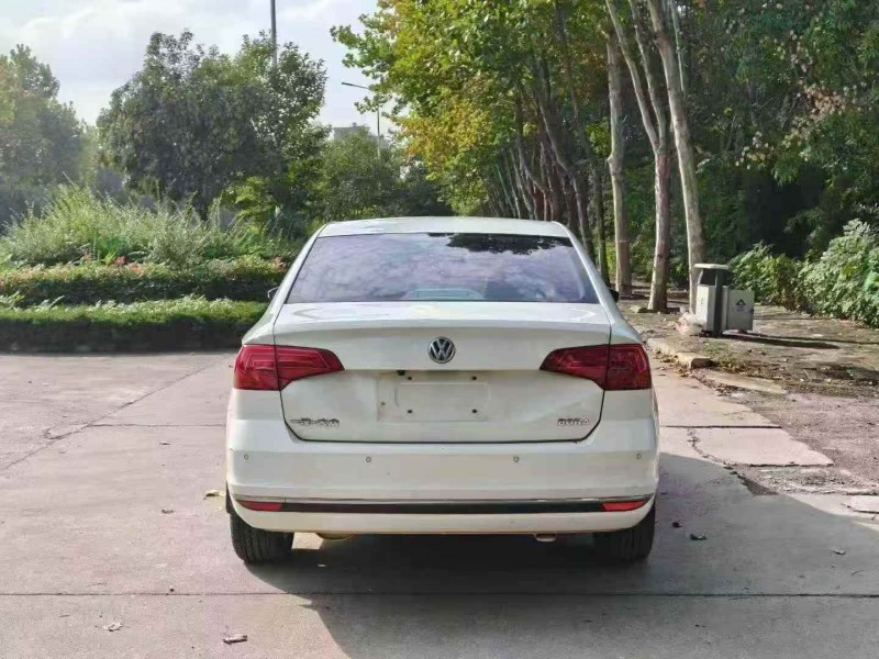 安阳18年大众宝来8