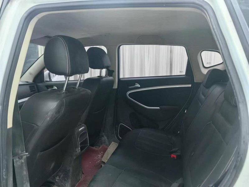 成都21年野马汽车博骏6