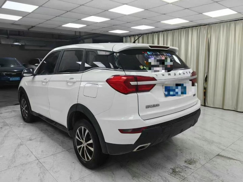 成都21年野马汽车博骏9