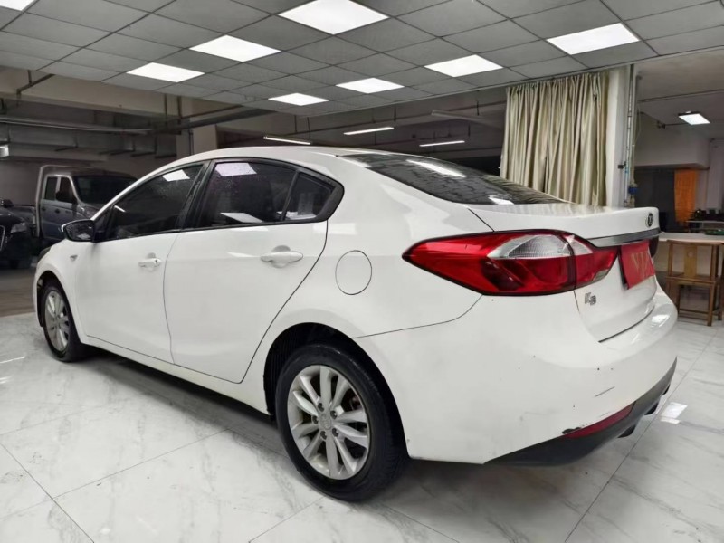 成都18年起亚K37