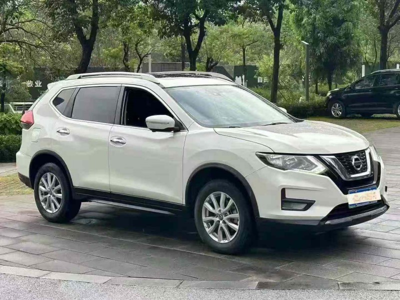 佛山20年日产奇骏3