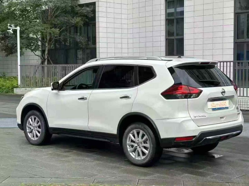 佛山20年日产奇骏7