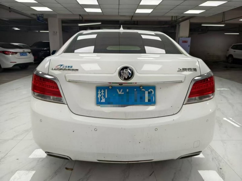 成都13年别克君越9