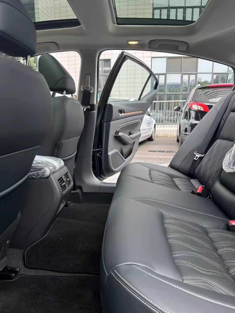 佛山25年日产天籁6