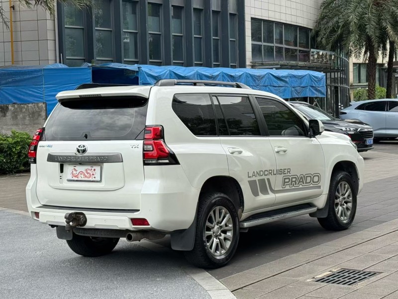 佛山18年丰田普拉多7