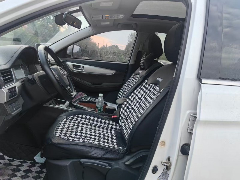 成都18年东风景逸4