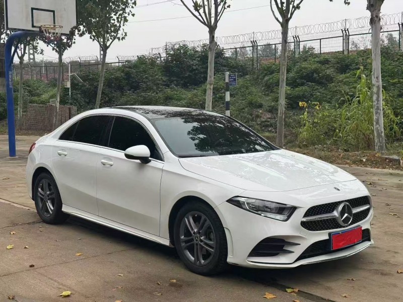 郑州22年奔驰A3