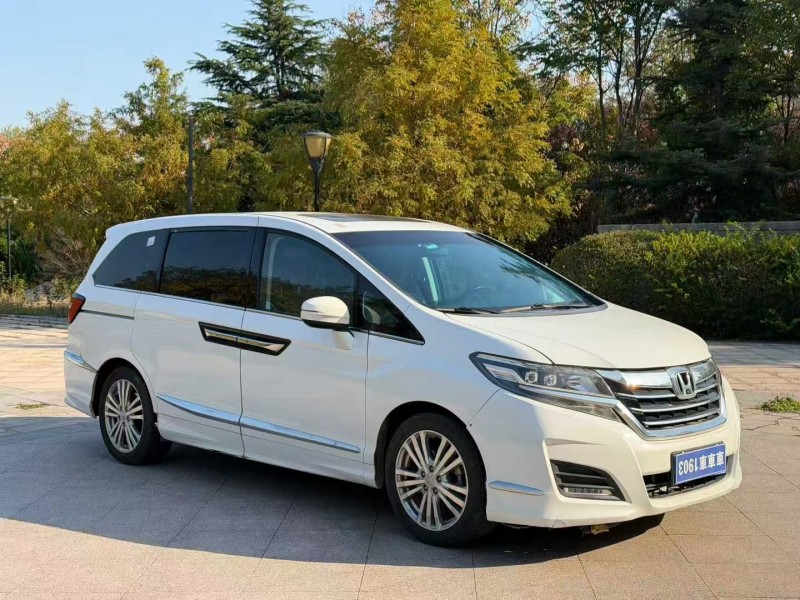 济南18年本田艾力绅3