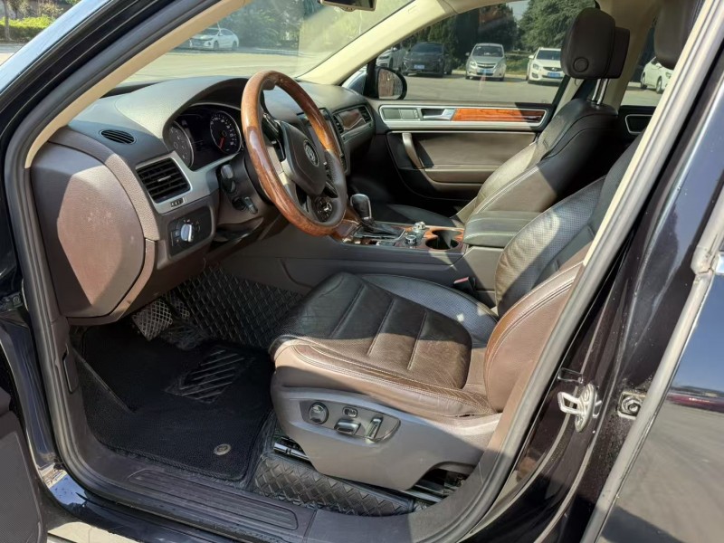 郑州12年大众途锐5