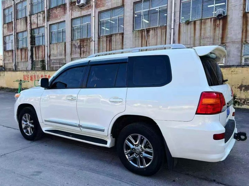 东营15年丰田兰德酷路泽7