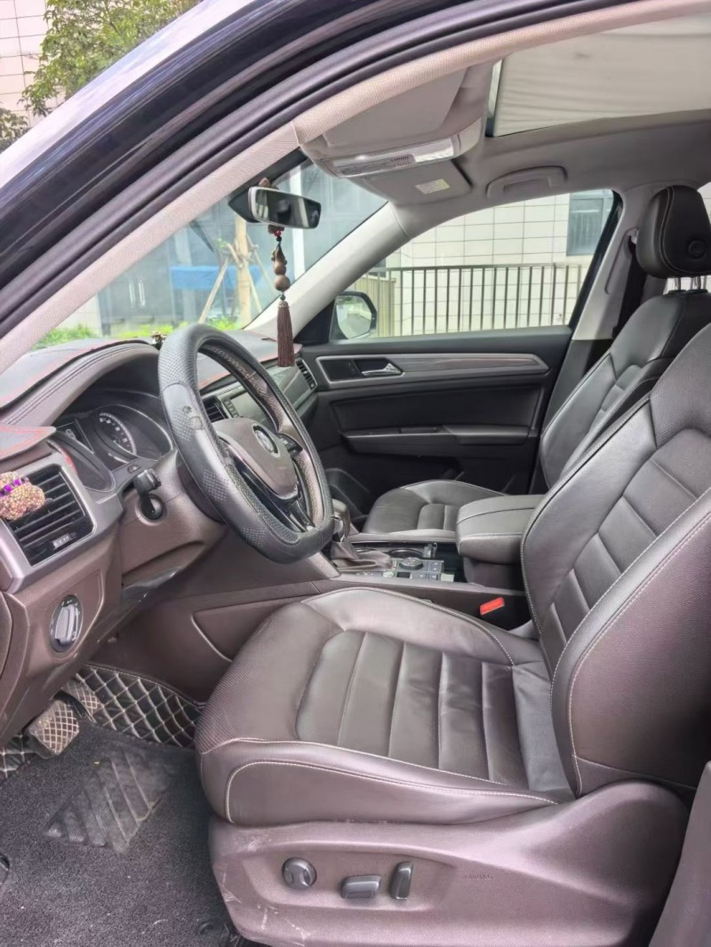 佛山18年大众途昂5