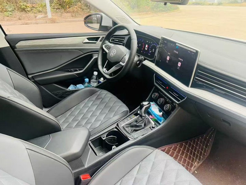 青岛25年大众速腾5