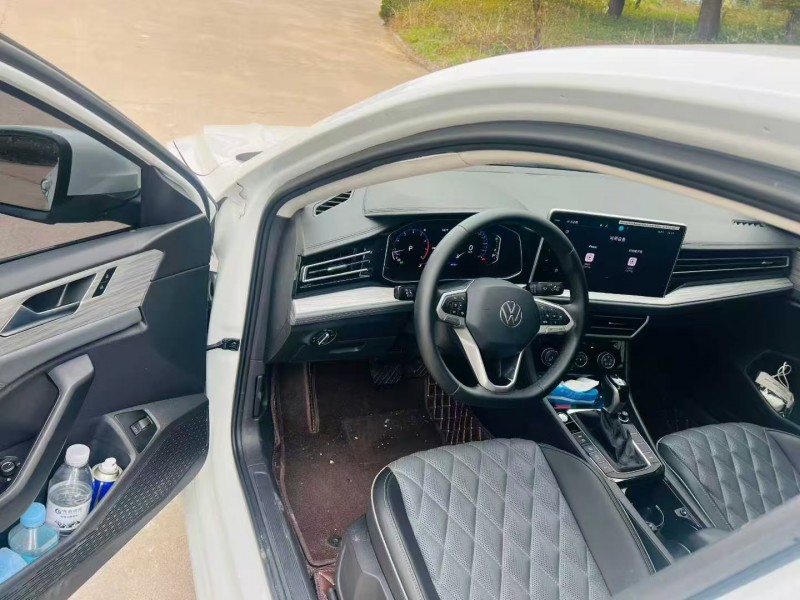 青岛25年大众速腾6