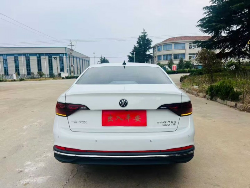 青岛25年大众速腾9