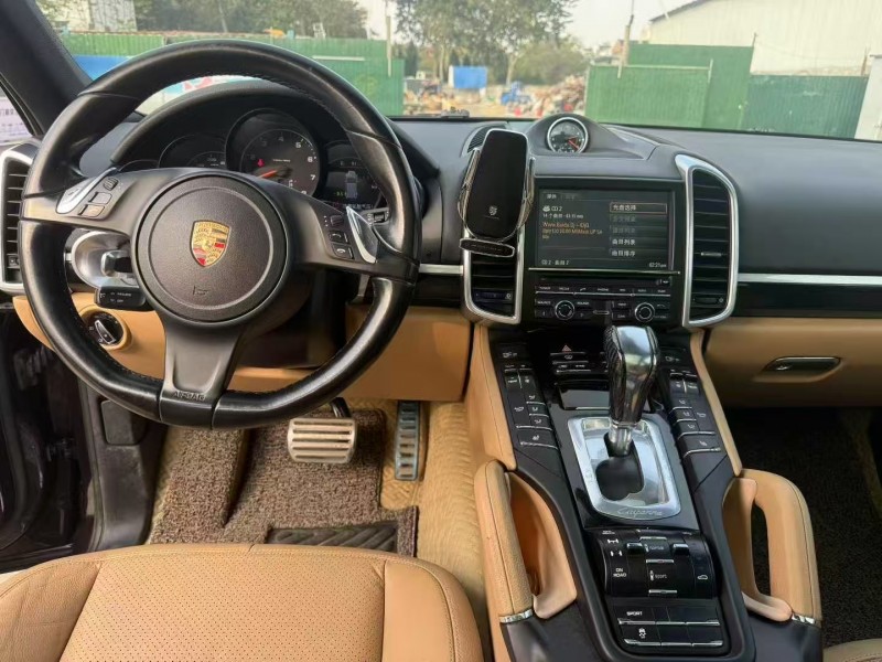东营15年保时捷卡宴4