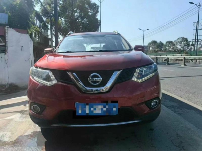 成都15年日产奇骏1