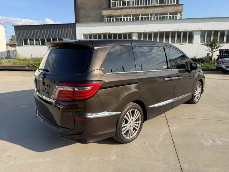 常州16年本田艾力绅8