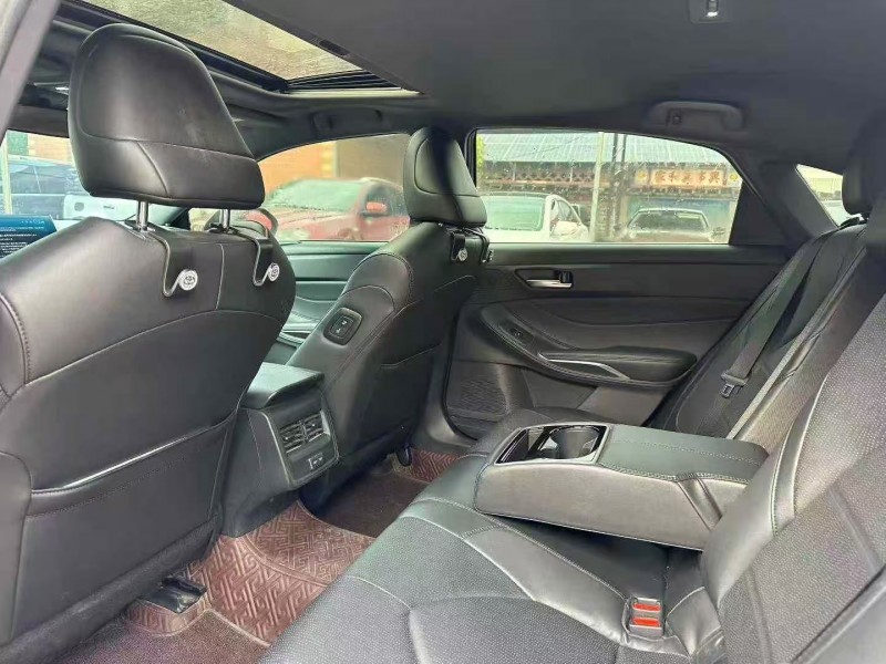 淄博23年丰田亚洲龙6