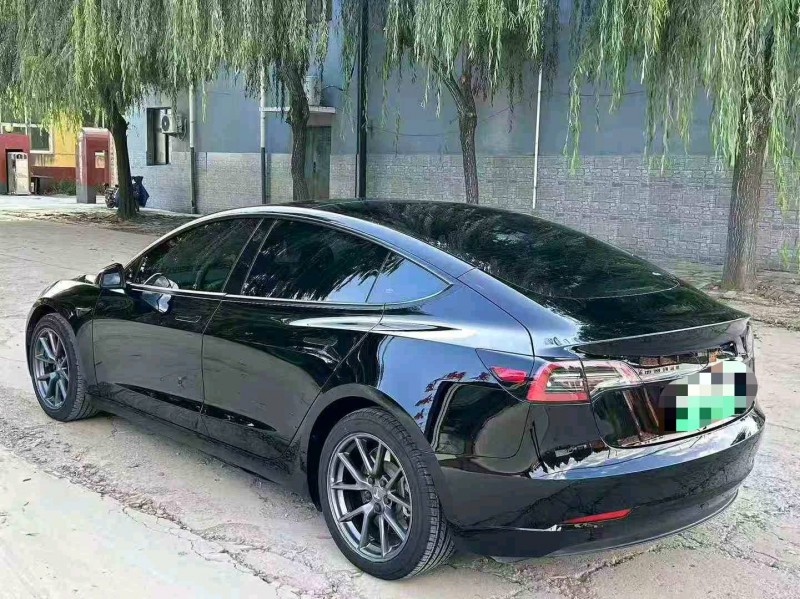 保定21年特斯拉MODEL 34