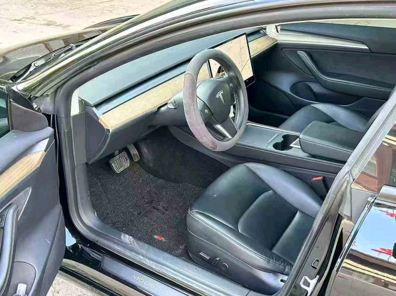 保定21年特斯拉MODEL 38