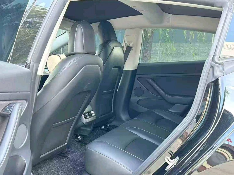 保定21年特斯拉MODEL 39