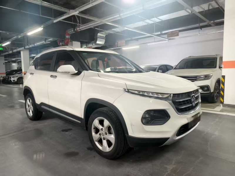 成都18年宝骏5102