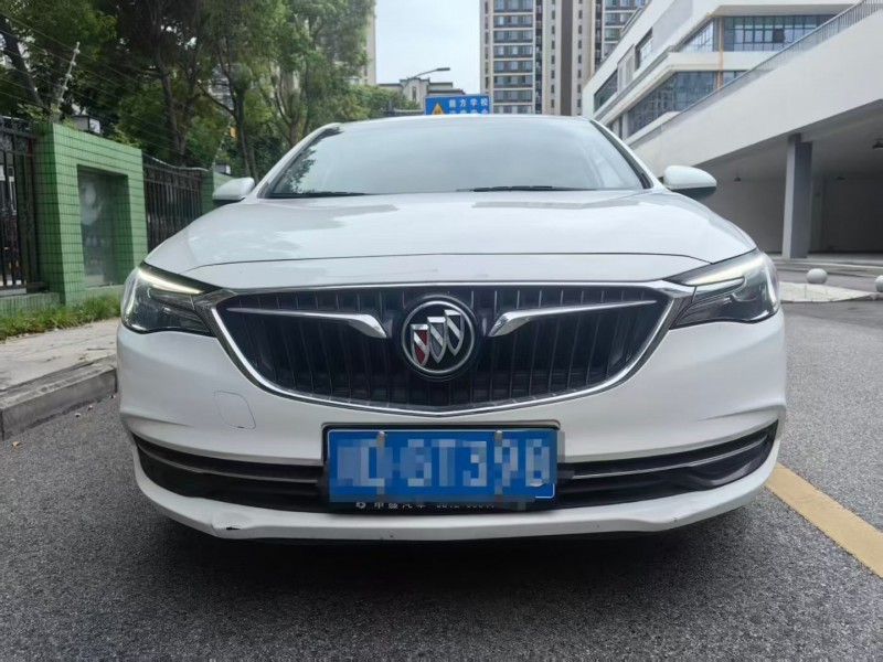 成都20年别克英朗1