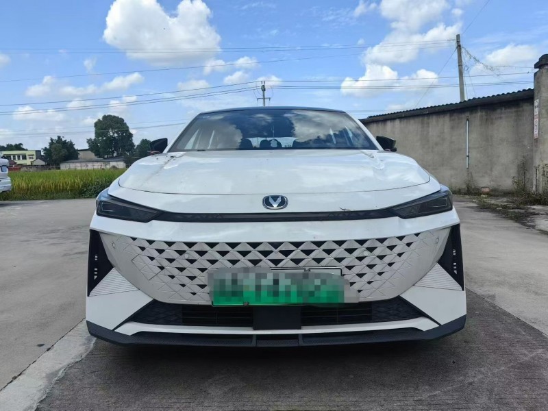 成都24年长安汽车UNI1